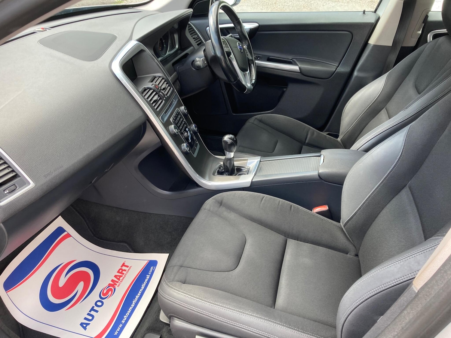 Used Volvo XC60 2014 for sale - 76646354: Photo 6