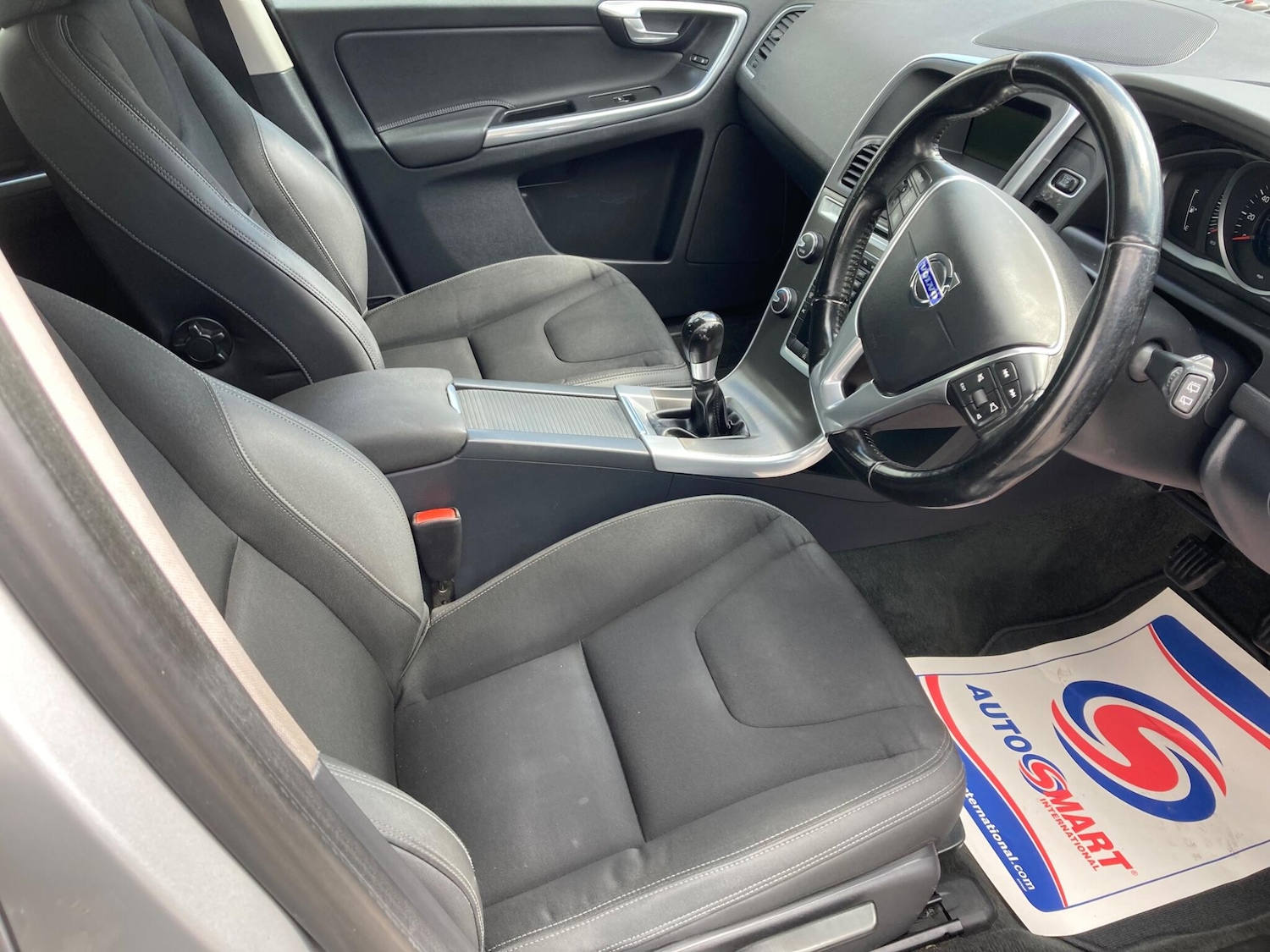 Used Volvo XC60 2014 for sale - 76646354: Photo 9