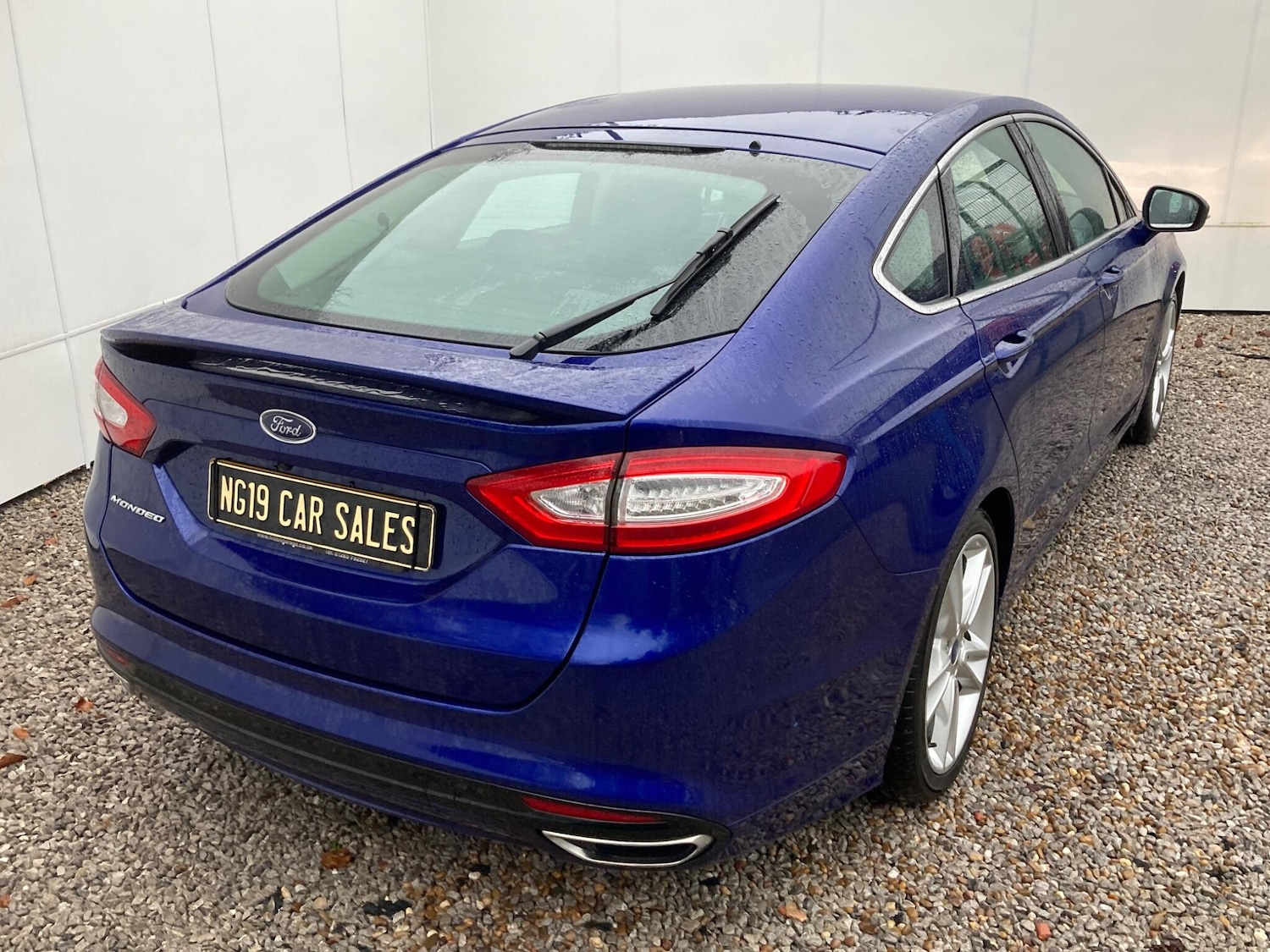 Used Ford Mondeo 2015 for sale - 77305315: Photo 2