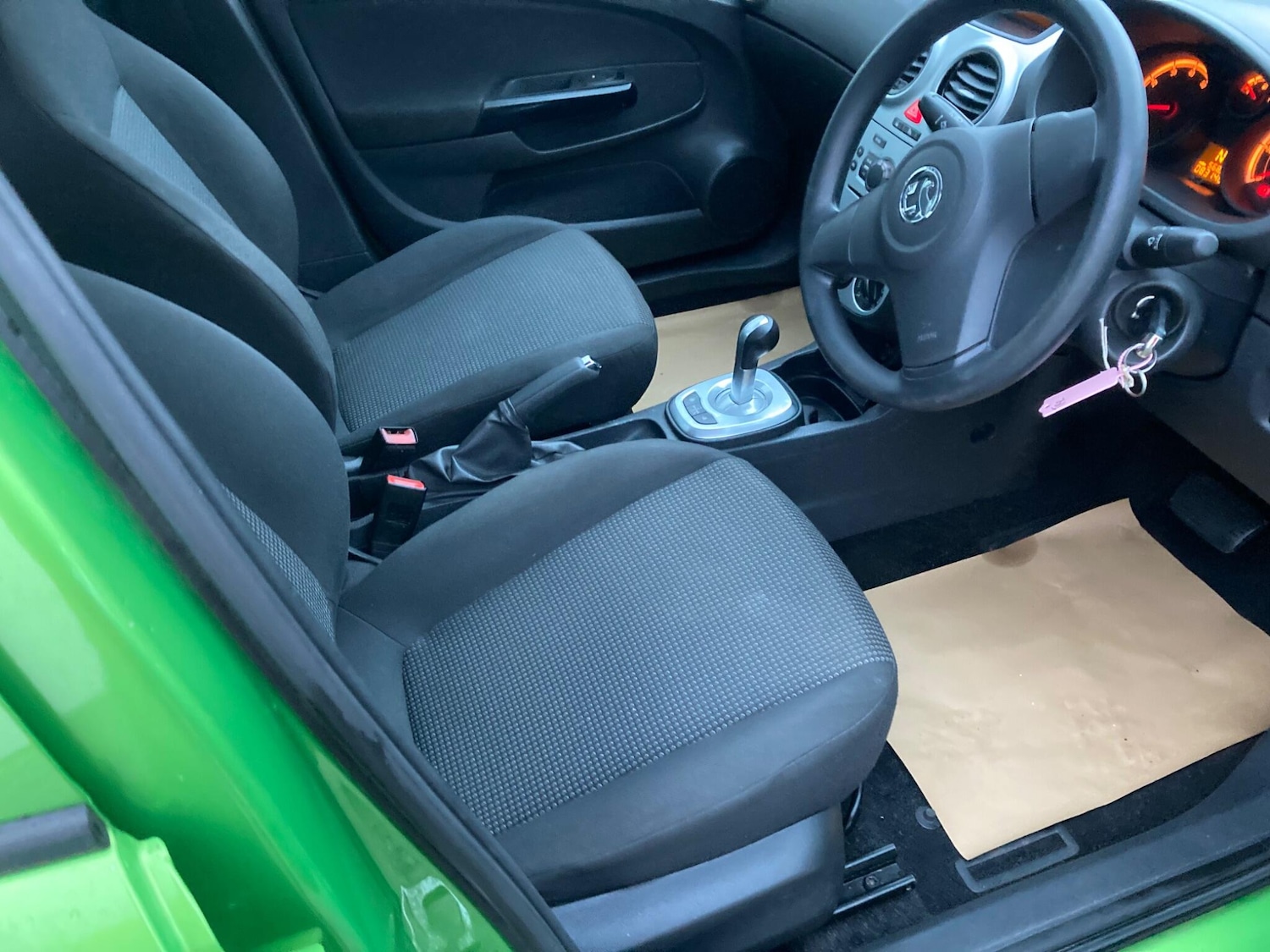 Used Vauxhall Corsa 2012 for sale - 76584657: Photo 6