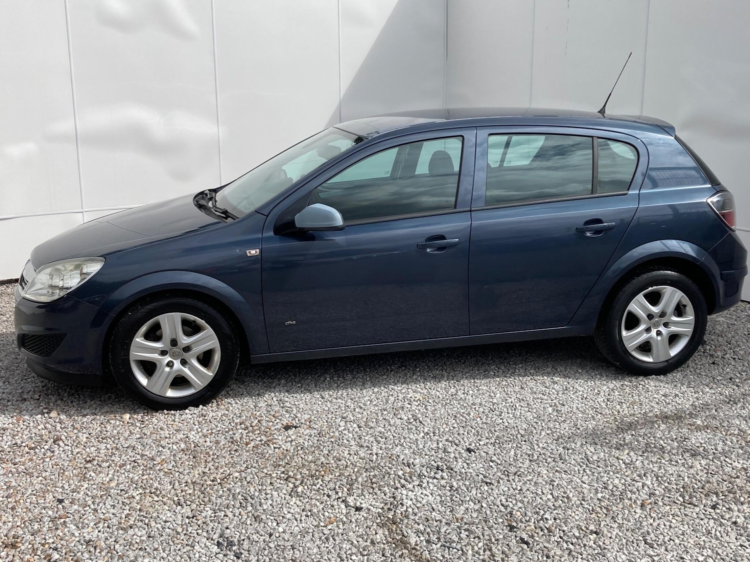Used Vauxhall Astra 2009 for sale - 76646347: Photo 5