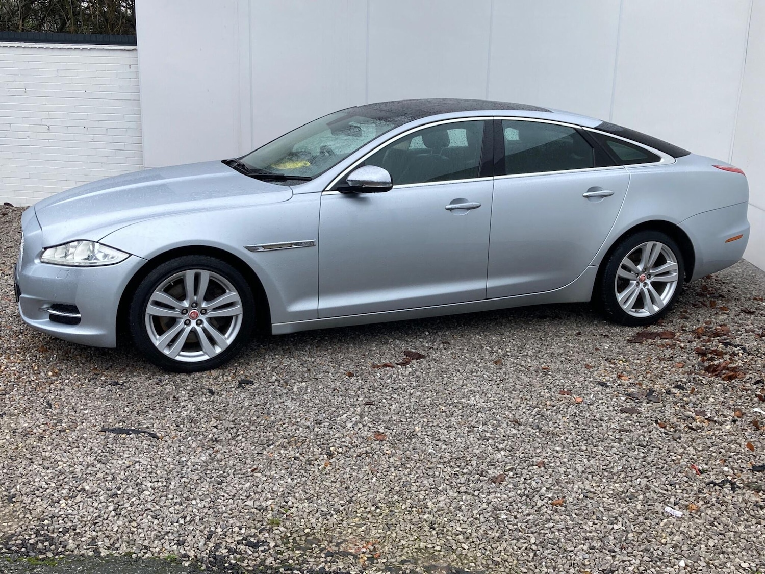 Used Jaguar XJ 2010 for sale - 77456508: Photo 10