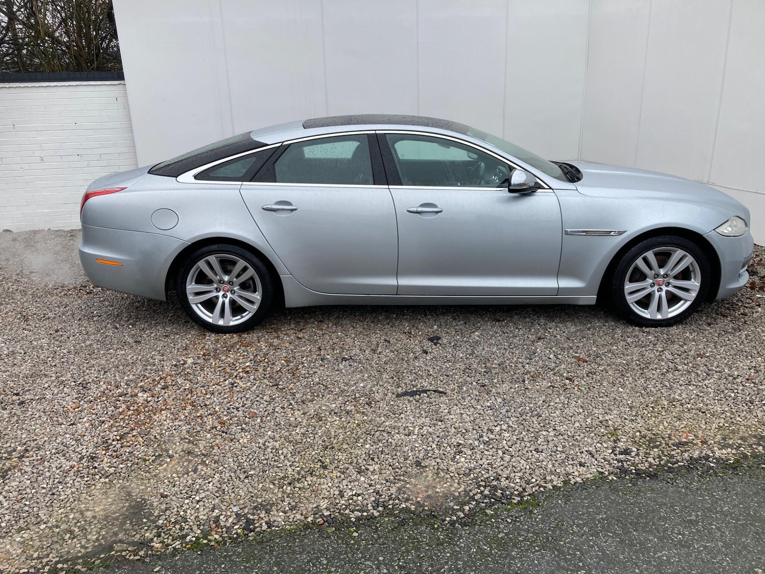 Used Jaguar XJ 2010 for sale - 77456508: Photo 16
