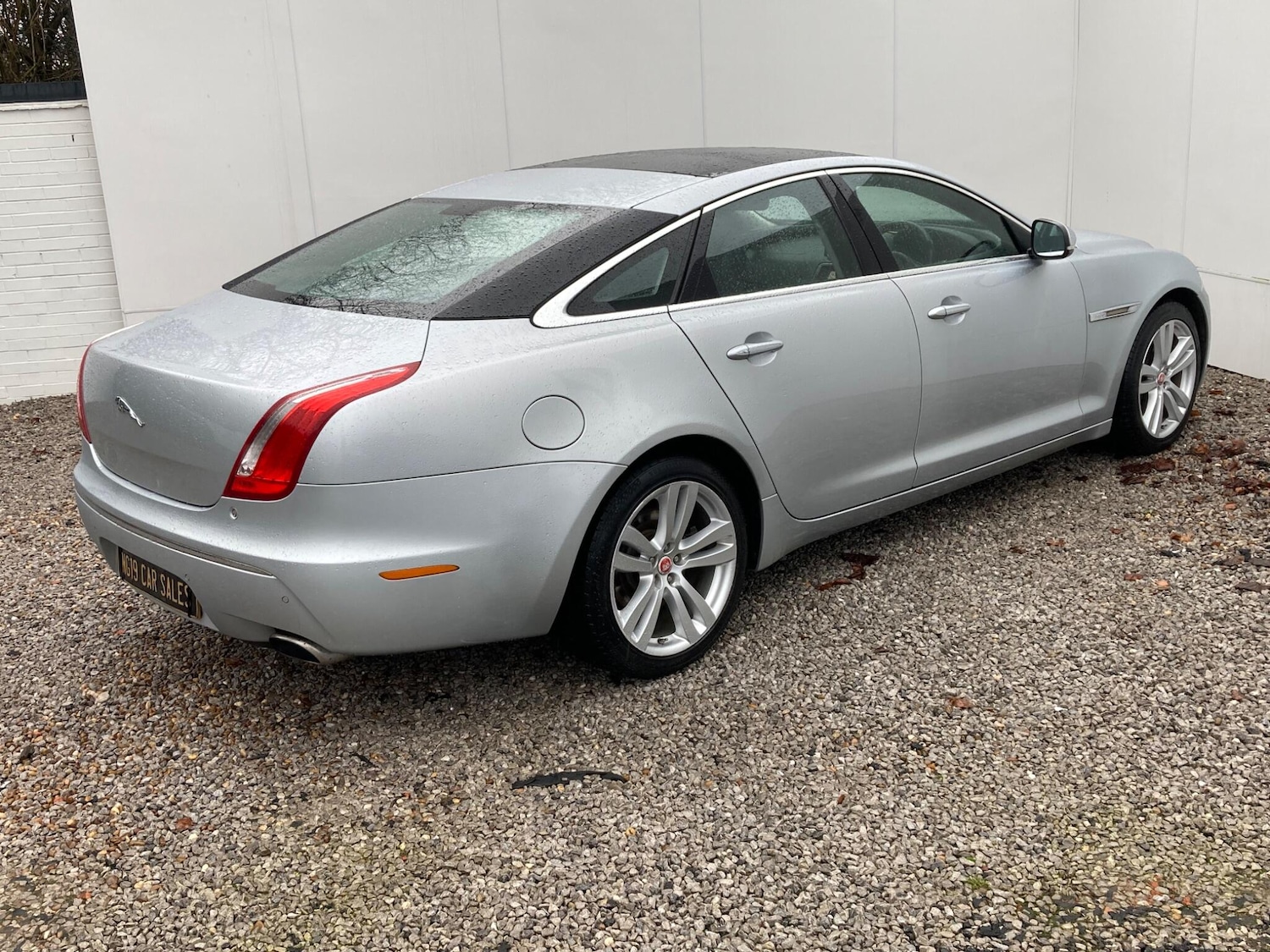 Used Jaguar XJ 2010 for sale - 77456508: Photo 24