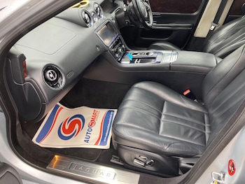 Used Jaguar XJ 2010 for sale - 77456508: Photo