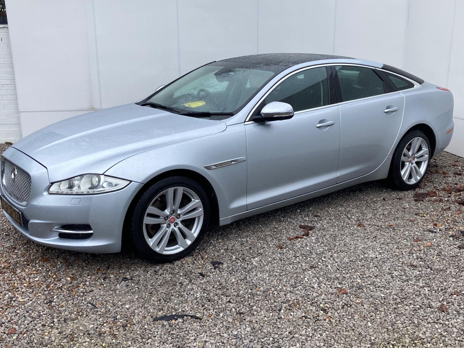 Used Jaguar XJ 2010 for sale - 77456508: Photo 6