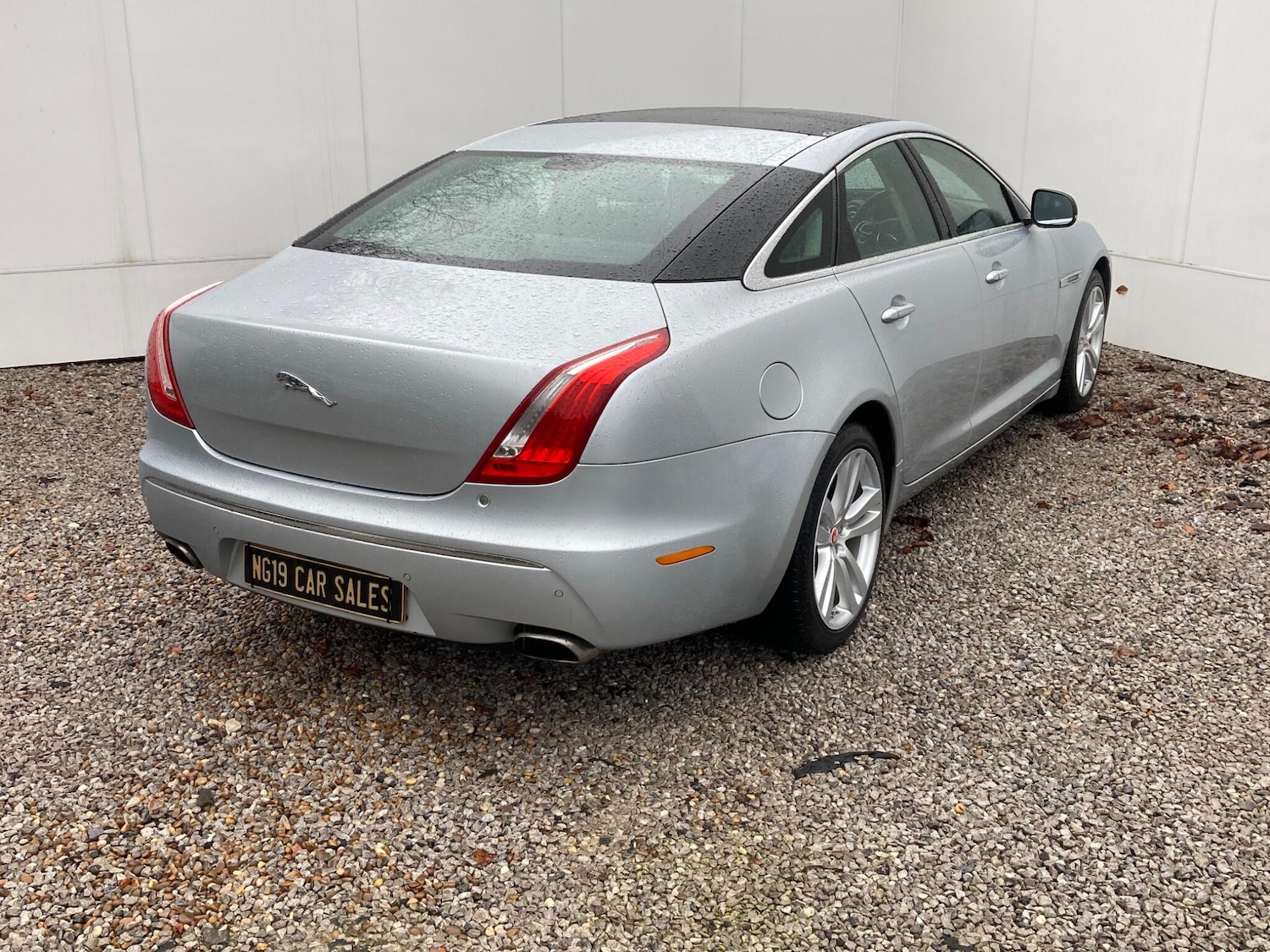 Used Jaguar XJ 2010 for sale - 77456508: Photo 7