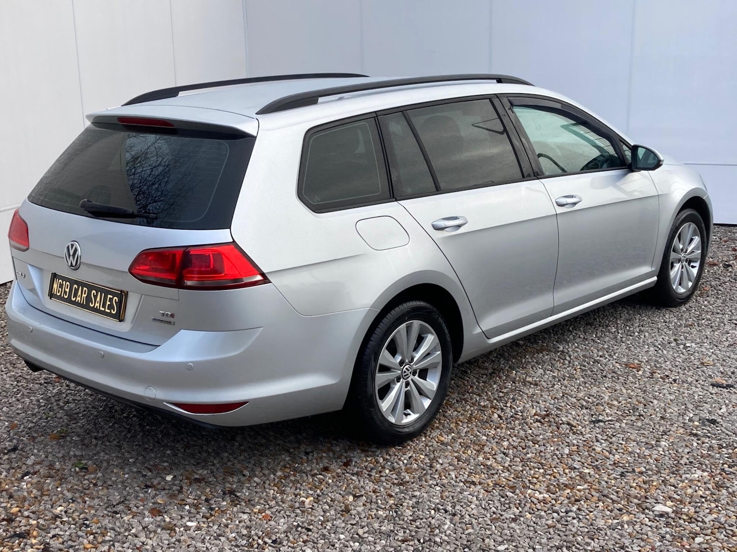Used Volkswagen Golf for sale - 76997830: Photo 2