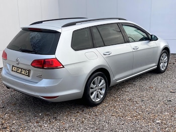 Used Volkswagen Golf 2014 for sale - 76997830: Photo