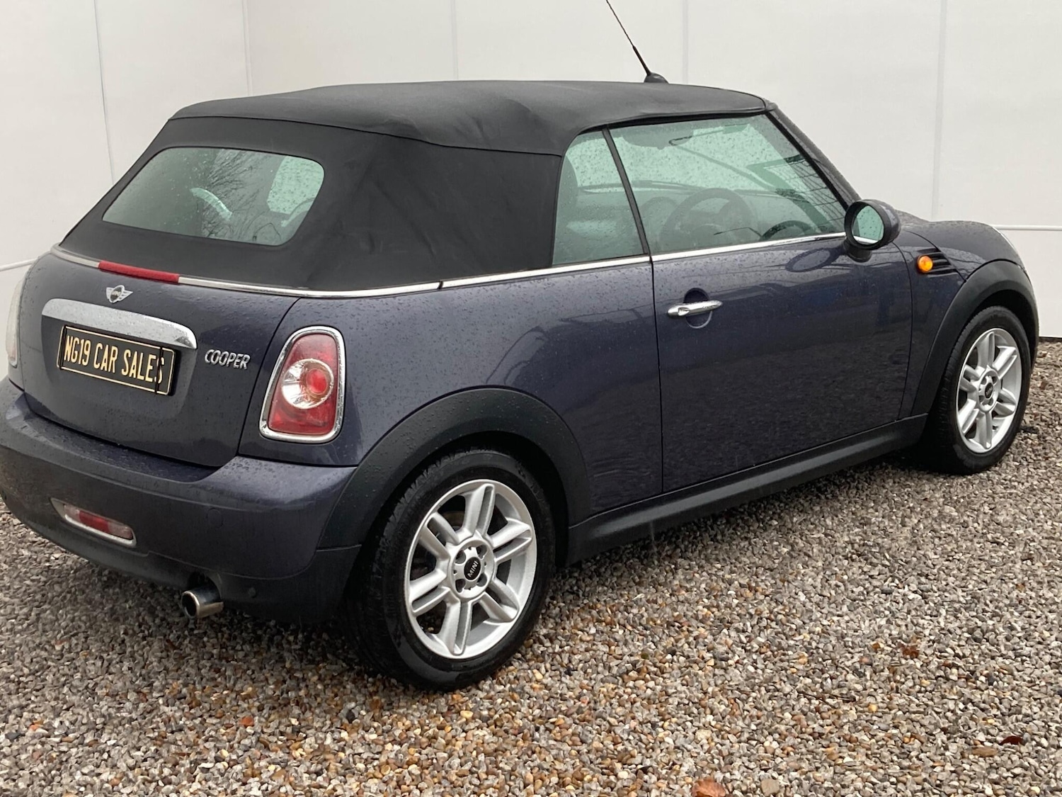 Used MINI Convertible 2013 for sale - 77993462: Photo 5