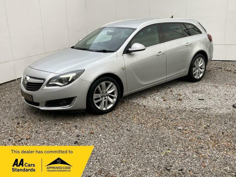 Used Vauxhall Insignia 2017 for sale - 77304992: Photo 1