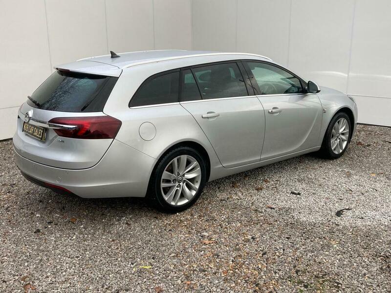 Used Vauxhall Insignia 2017 for sale - 77304992: Photo 2