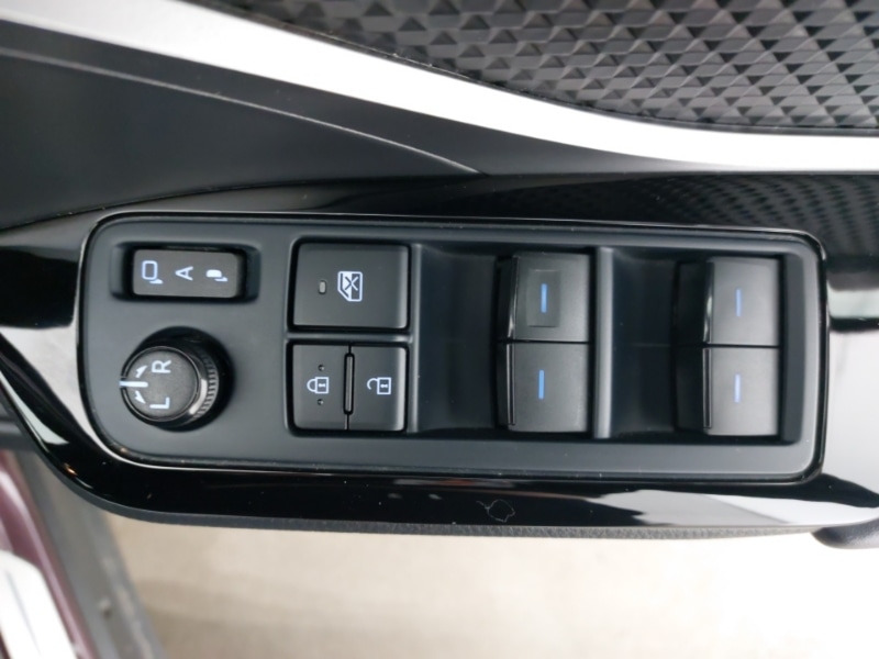 Used Toyota C-HR 2022 for sale - 77777038: Photo 19