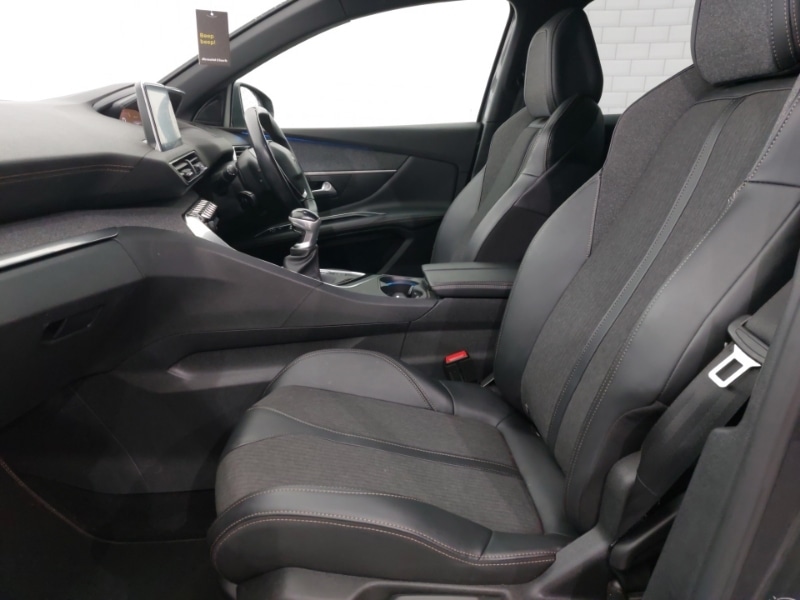 Used Peugeot 3008 2019 for sale - 76560465: Photo 5