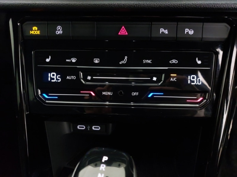 Used Volkswagen T-Roc 2025 for sale - 77034910: Photo 16