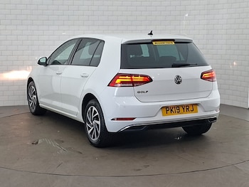 Used Volkswagen Golf 2019 for sale - 79555502: Photo