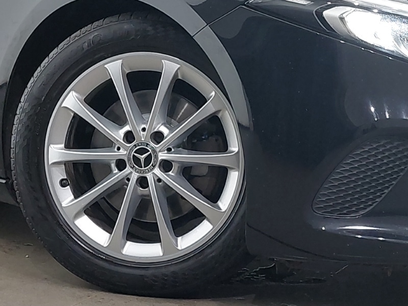 Used Mercedes-Benz A-Class 2019 for sale - 76656739: Photo 9