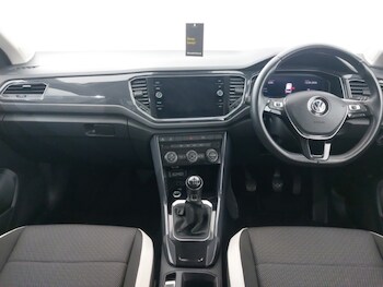 Used Volkswagen T-Roc 2019 for sale - 78585377: Photo