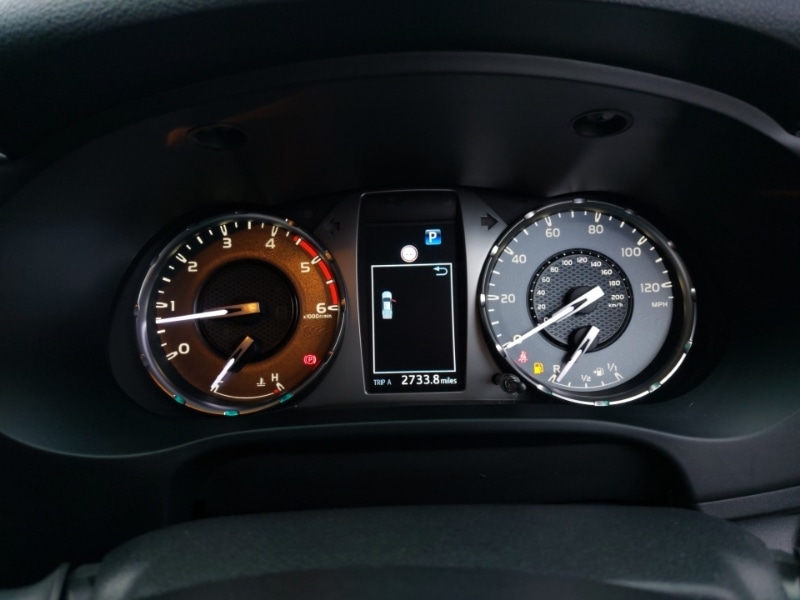 Used Toyota Hilux 2023 for sale - 76893749: Photo 17