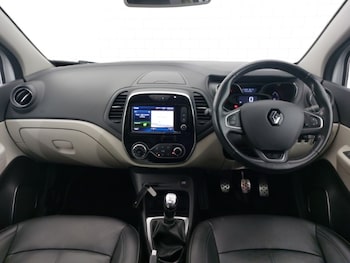 Used Renault Captur 2018 for sale - 77439386: Photo