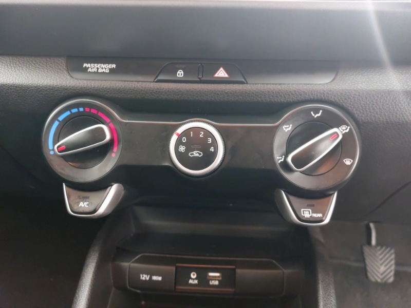 Used Kia Stonic 2019 for sale - 76116609: Photo 17