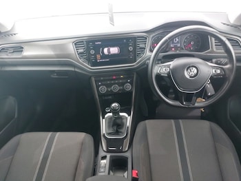 Used Volkswagen T-Roc 2020 for sale - 75706890: Photo
