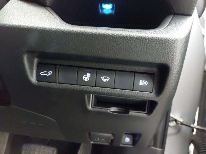 Used Toyota RAV4 2021 for sale - 76053181: Photo 10