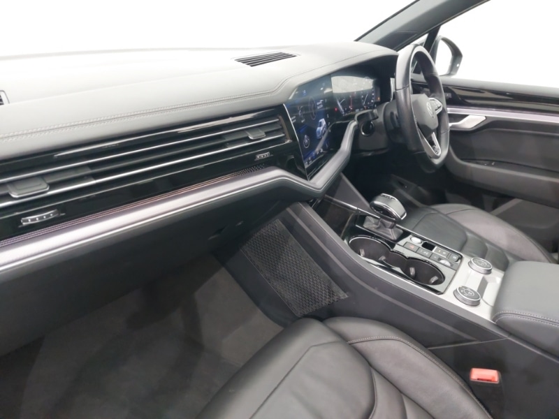 Used Volkswagen Touareg 2021 for sale - 77847218: Photo 5