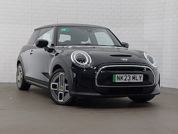 Used MINI Hatch 2023 for sale - 78046559: Photo