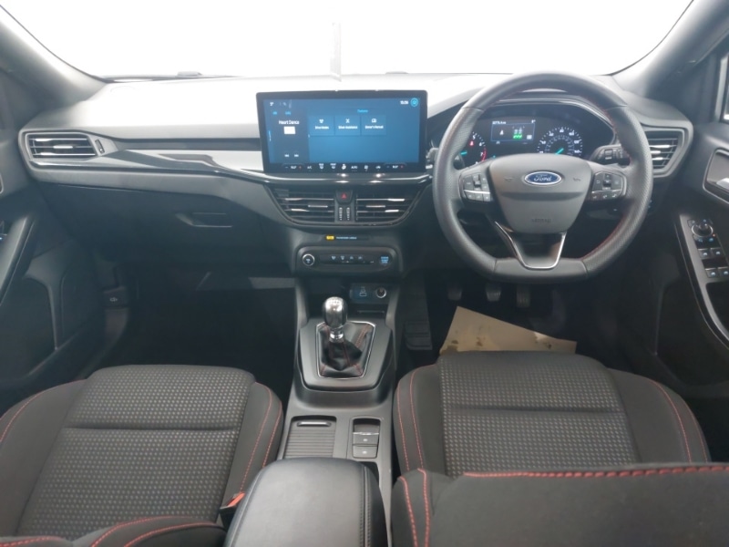 Used Ford Focus 2023 for sale - 76839180: Photo 2