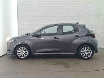 Used Toyota Yaris 2023 for sale - 79153562: Photo