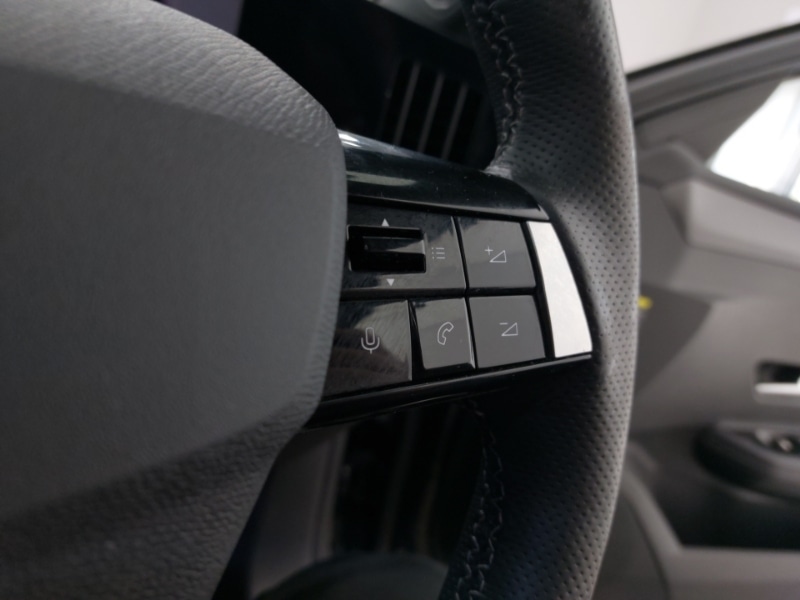 Used Vauxhall Astra 2023 for sale - 77947908: Photo 15