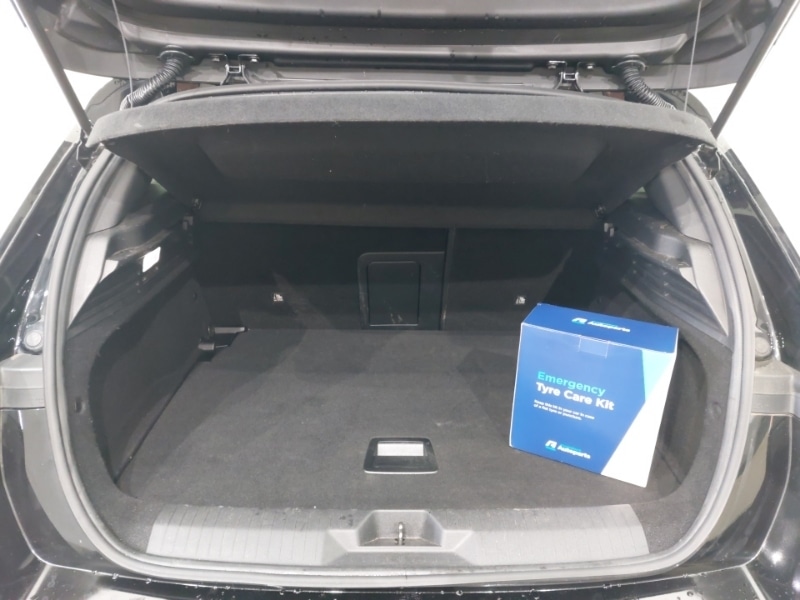 Used Vauxhall Astra 2023 for sale - 77947908: Photo 8