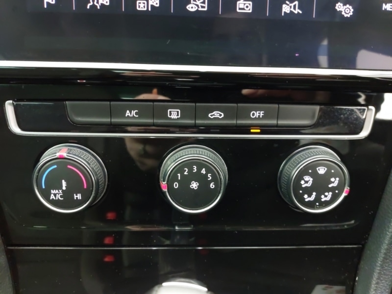 Used Volkswagen Golf 2018 for sale - 77922507: Photo 17