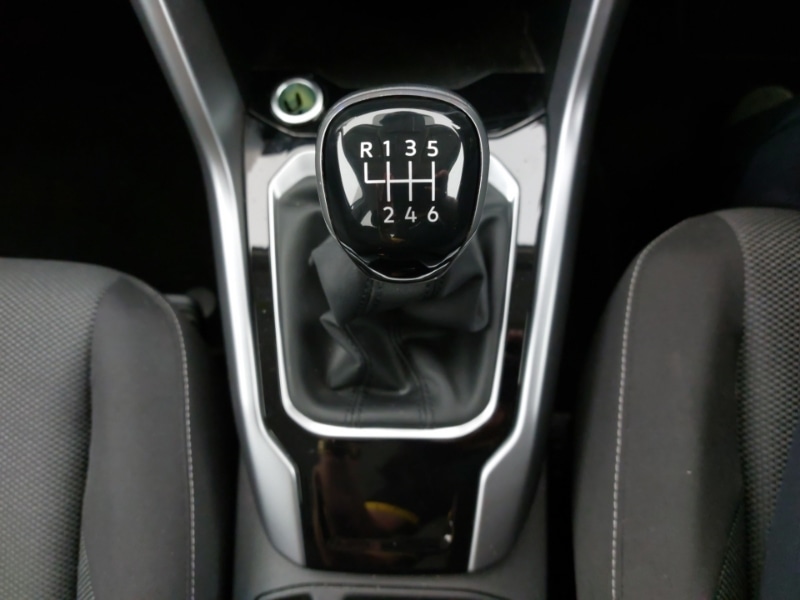 Used Volkswagen T-Roc 2022 for sale - 76403679: Photo 17