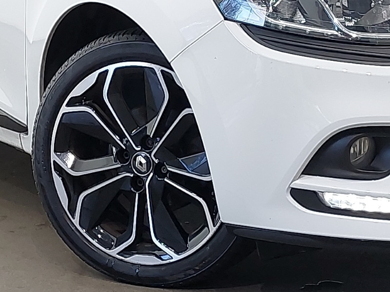 Used Renault Clio 2018 for sale - 76548876: Photo 9