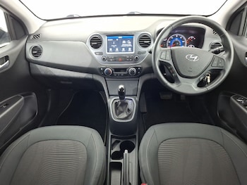 Used Hyundai i10 2019 for sale - 79180380: Photo