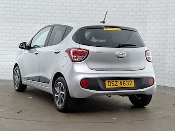 Used Hyundai i10 2019 for sale - 79180380: Photo