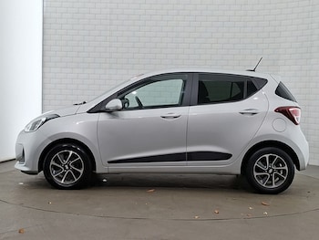 Used Hyundai i10 2019 for sale - 79180380: Photo