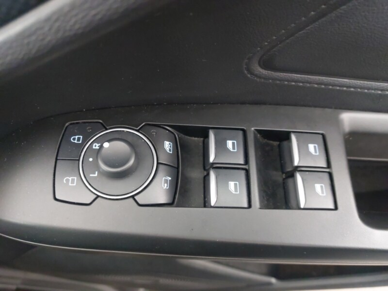 Used Ford Focus 2023 for sale - 78040827: Photo 19