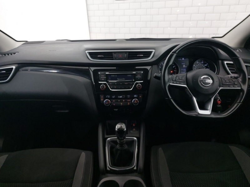 Used Nissan Qashqai 2018 for sale - 77816282: Photo 2