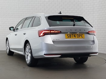 Used Skoda Octavia 2024 for sale - 75882782: Photo