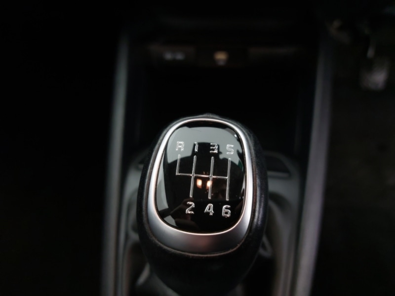 Used Kia Stonic 2022 for sale - 76560472: Photo 15