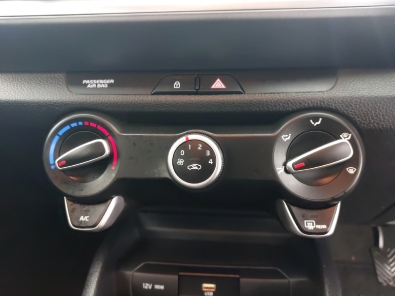 Used Kia Stonic 2022 for sale - 76560472: Photo 16