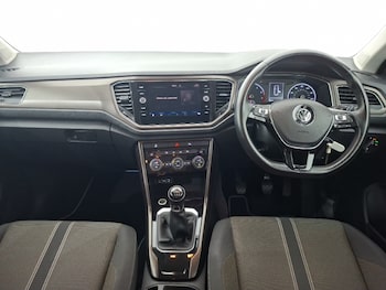 Used Volkswagen T-Roc 2018 for sale - 79286458: Photo