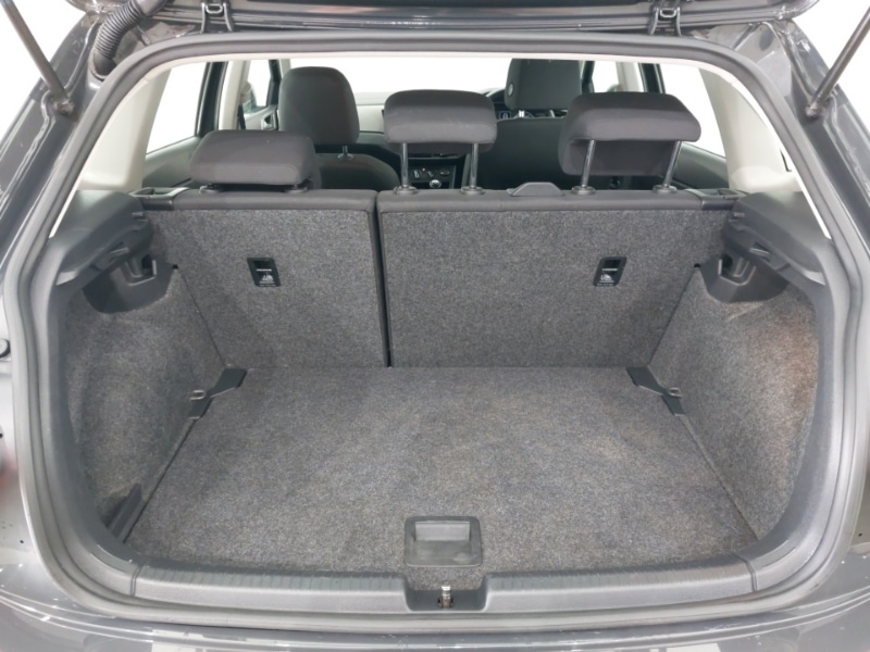 Used Volkswagen Polo 2019 for sale - 77938850: Photo 8