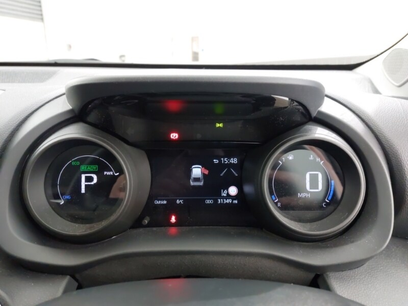 Used Toyota Yaris Cross 2023 for sale - 77702341: Photo 12