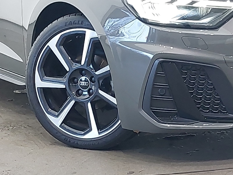 Used Audi A1 2023 for sale - 76737189: Photo 9