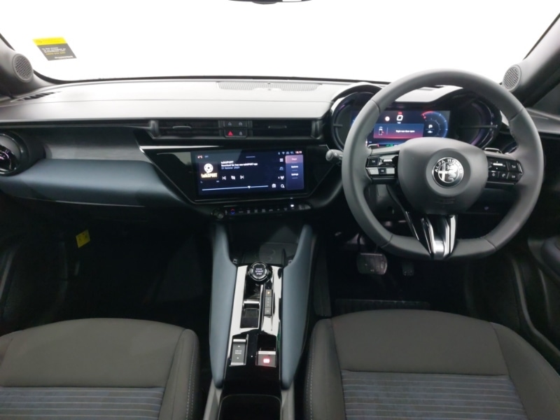 Used Alfa Romeo Junior 2025 for sale - 78023558: Photo 2