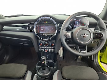 Used MINI Hatch 2023 for sale - 78940786: Photo